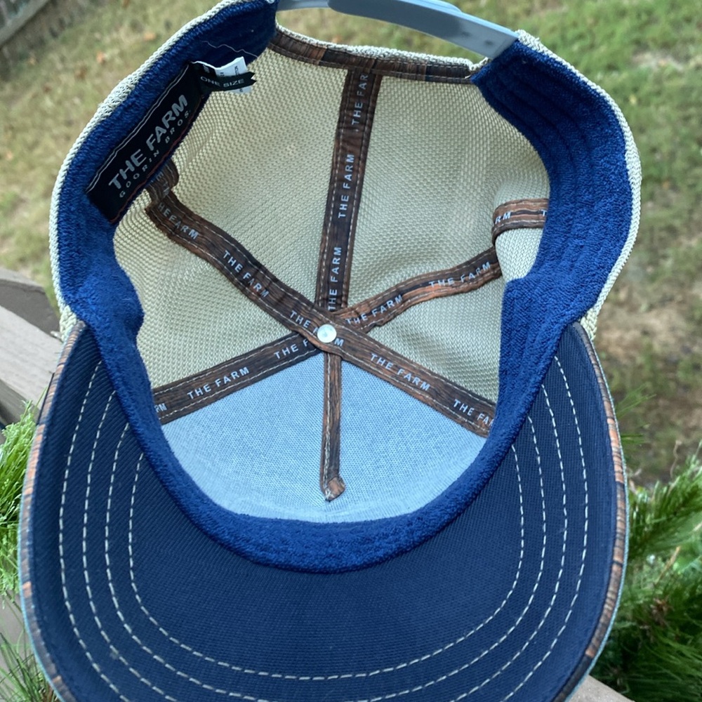 SOLD SOLD The Farm Goodrin Bros (Rare) Mens Crackin Trucker hat - Picture 6 of 10